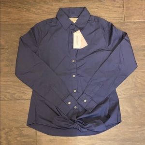 Banana Republic front tie shirt